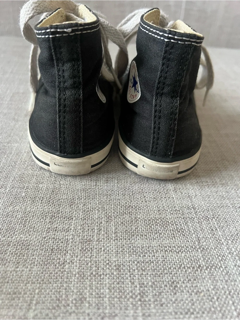 Converse Black and White Streetwear Unisex Kids High-Top Sneakers, Size 8